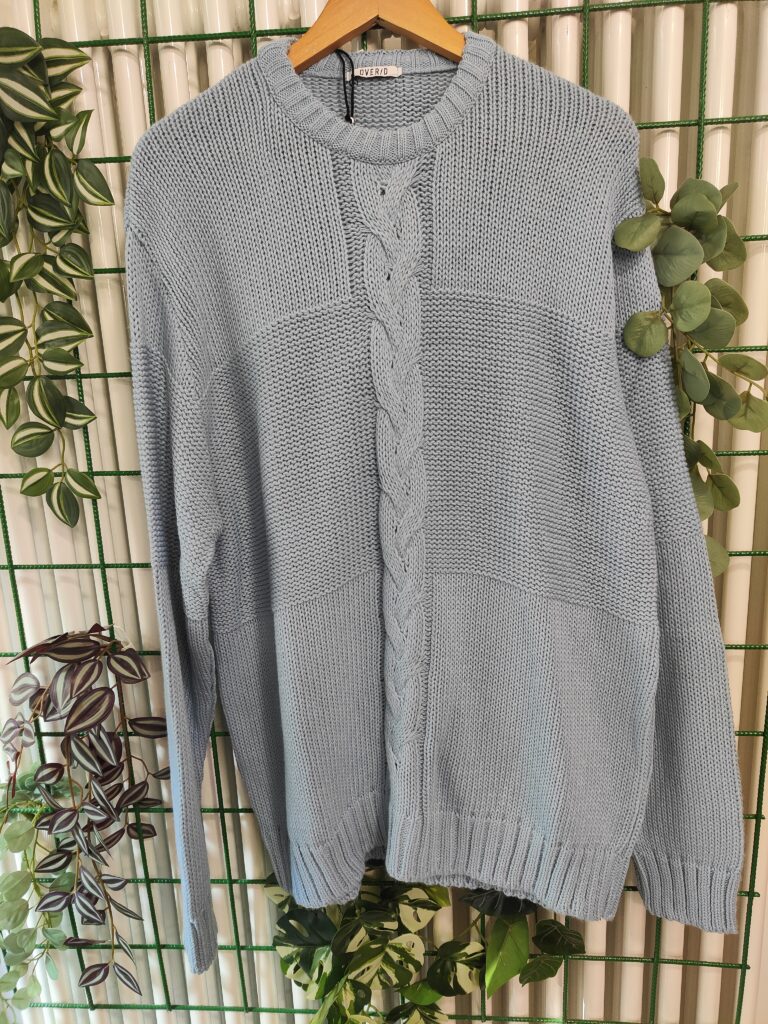 MAGLIONE AZZURRO TRECCIA CENTRALE